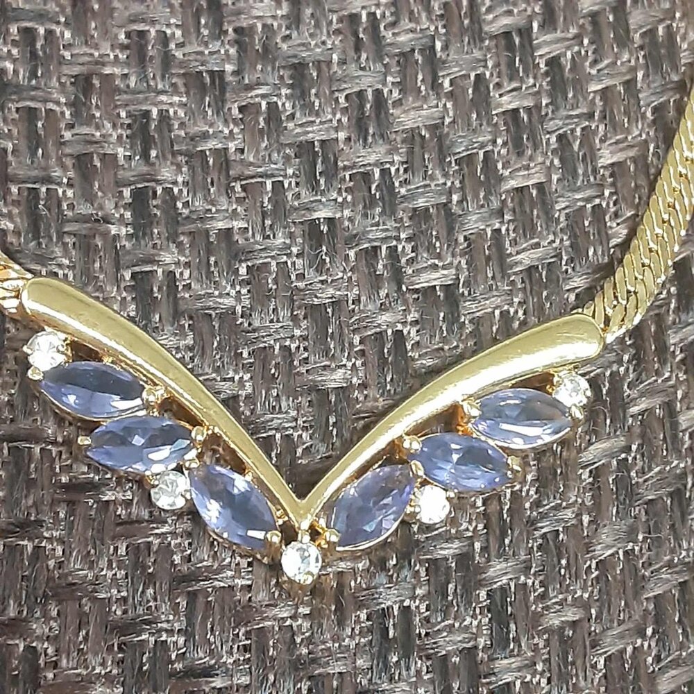 AVON Vintage gold tone Tanzanite purple rhinestone marquise gift set
